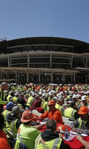 Can NHL elbow into entertainment lineup in Las Vegas?